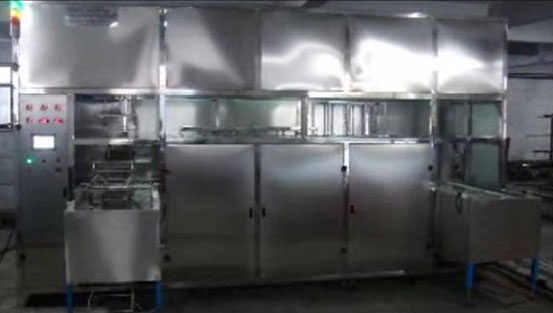 全自動(dòng)超聲波氣相清洗機1